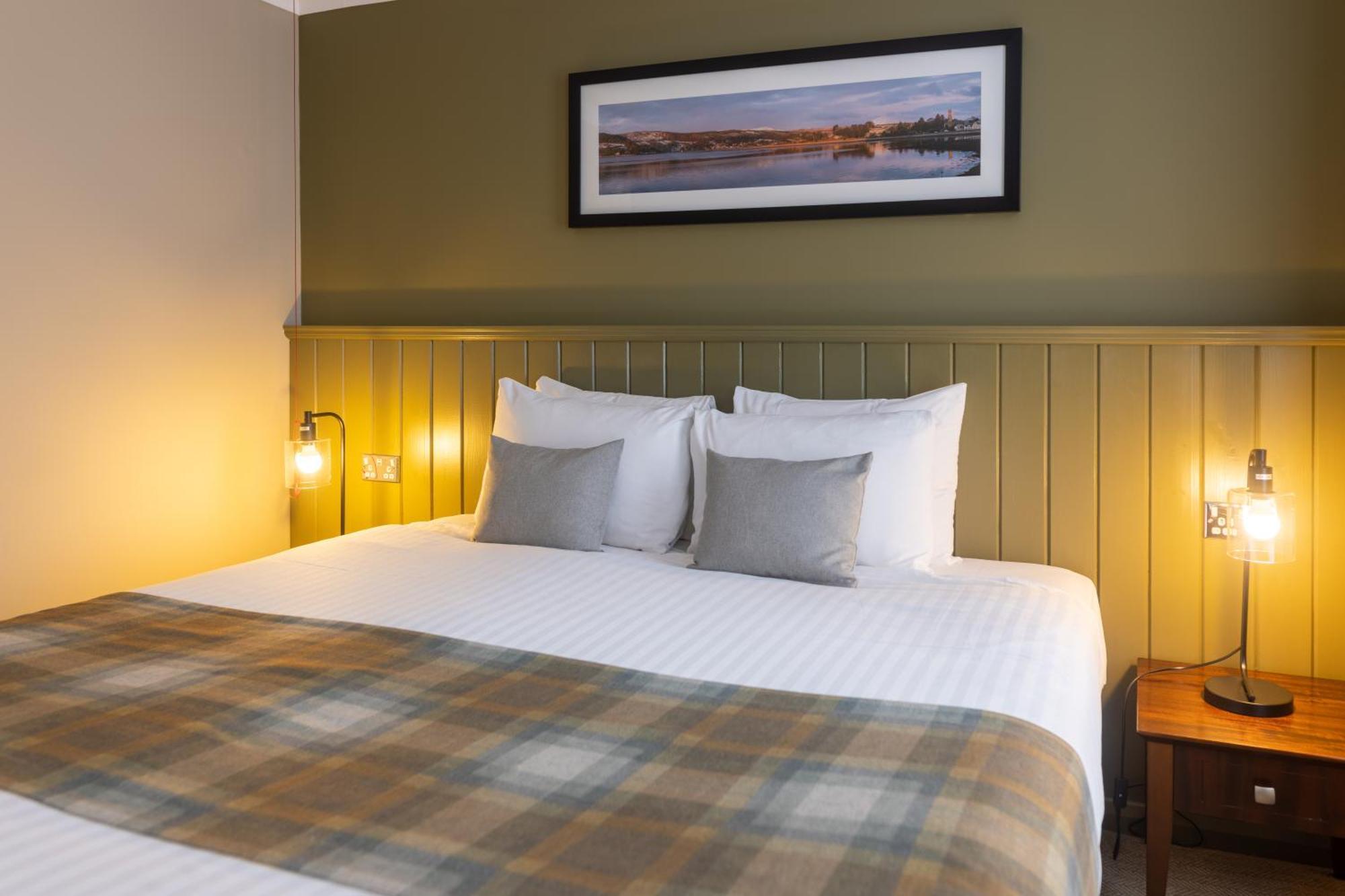 Rosslea Hall Hotel Rhu Luaran gambar