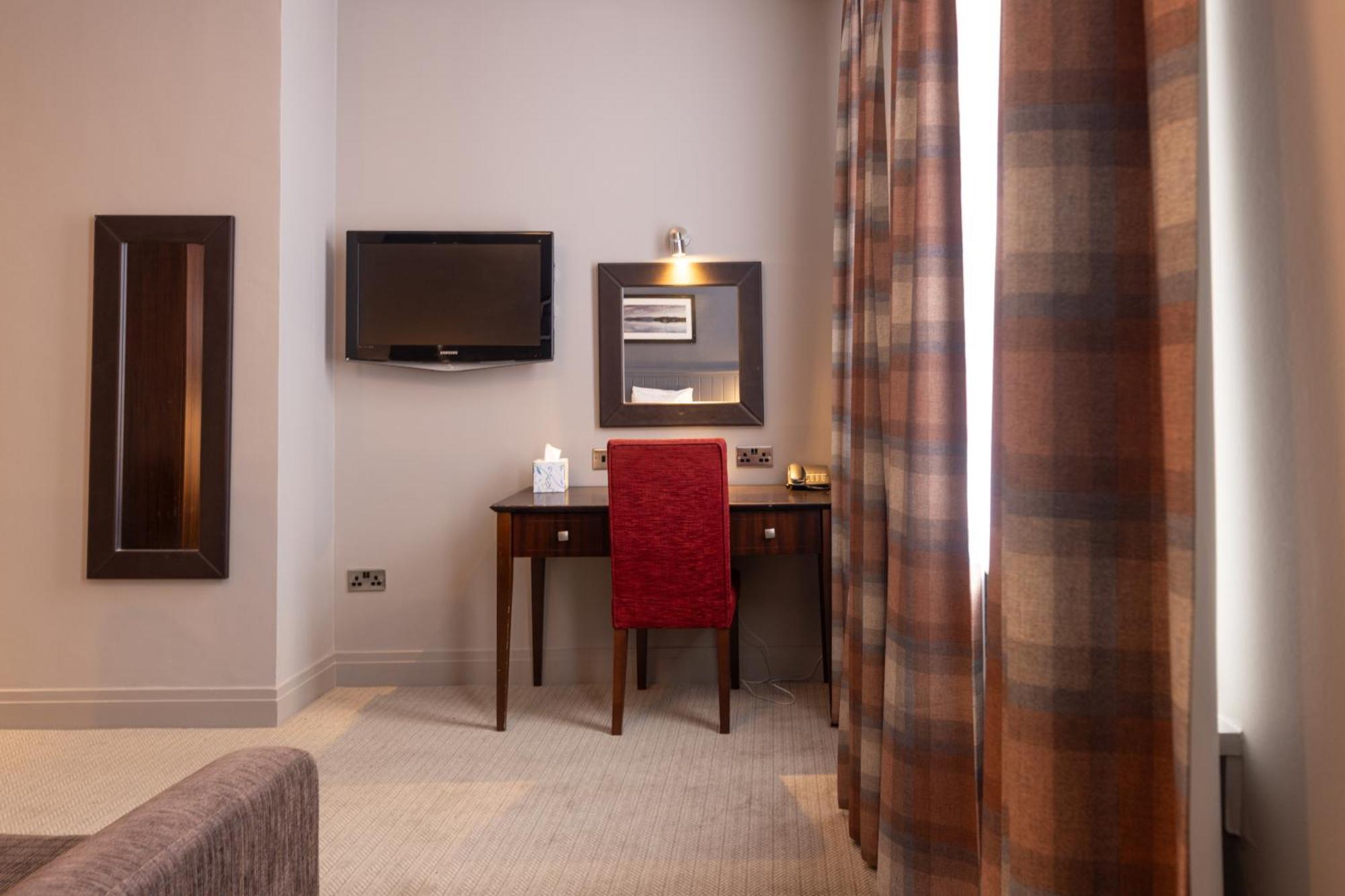 Rosslea Hall Hotel Rhu Bilik gambar