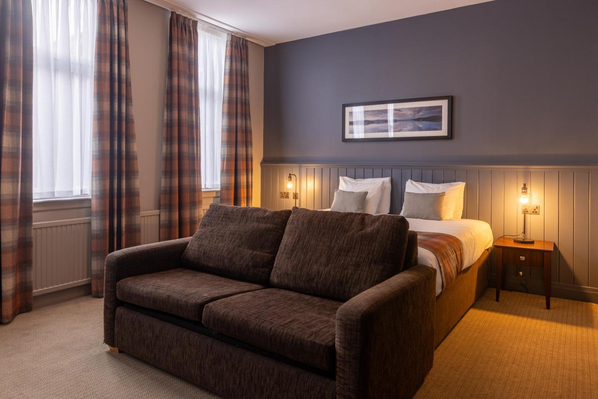 Rosslea Hall Hotel Rhu Bilik gambar